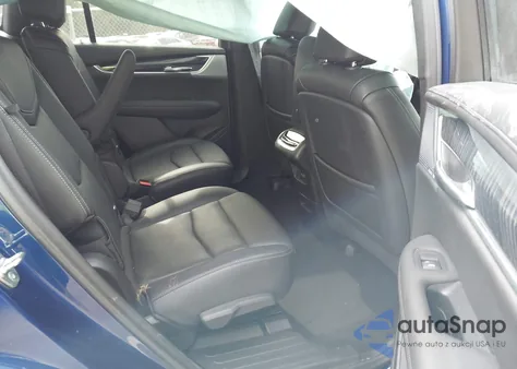 2024 Cadillac Xt6 Fwd Premium Luxury z USA, uszkodzony, nr VIN 1GYKPCRS1RZ727094